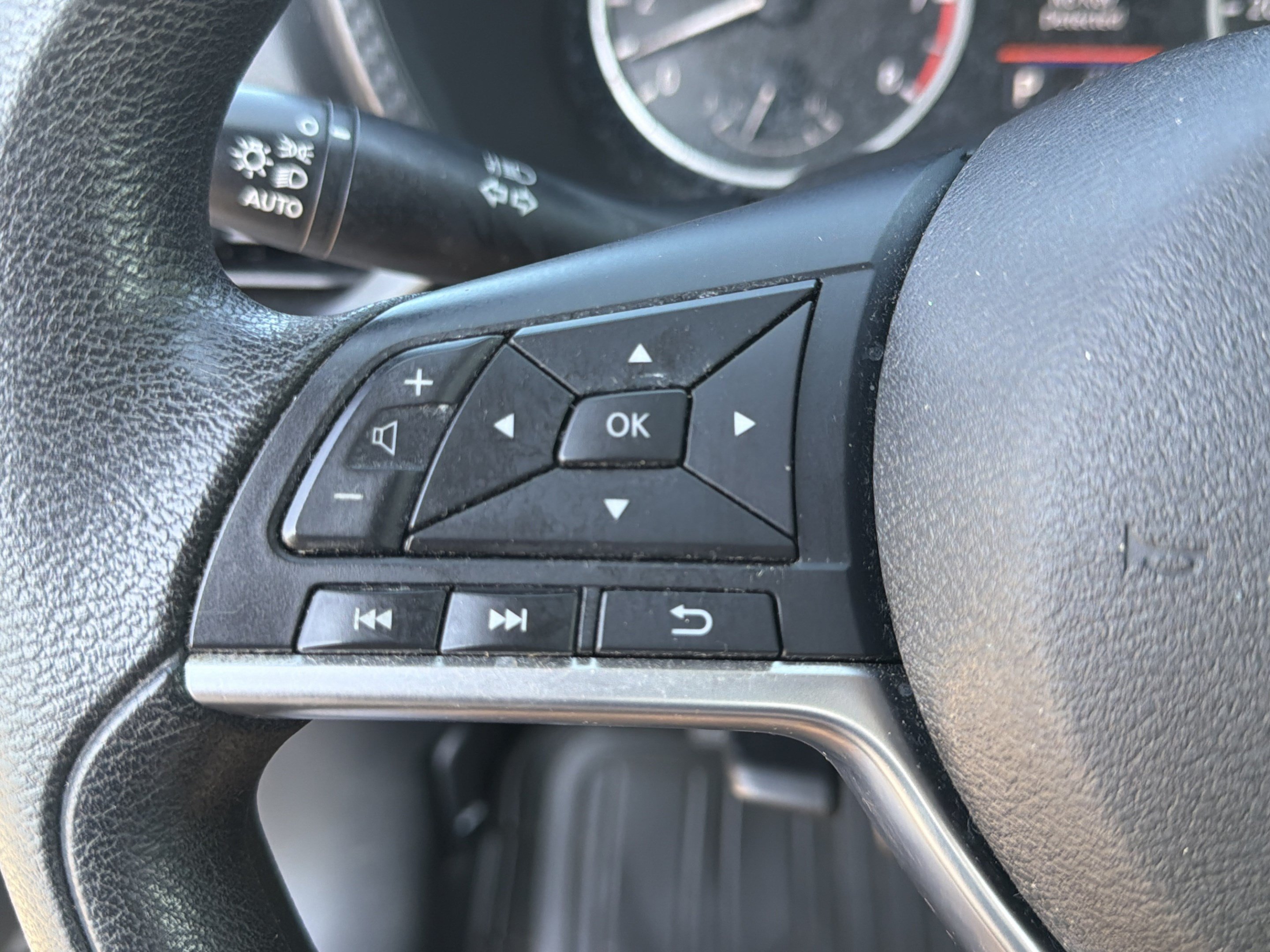 Used 2021 Nissan Sentra S w/ Electronics Package FWD image 19