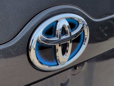 Used 2014 Toyota Camry LE image 13