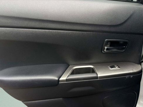 Used 2022 Mitsubishi Outlander Sport SE image 16