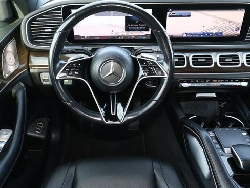 Used 2024 Mercedes-Benz GLE 350 4MATIC w/ 3rd Row Seat Package image 10