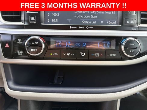 Used 2018 Toyota Highlander Limited image 19