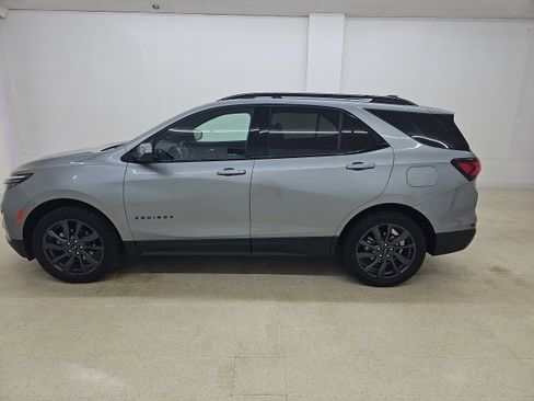 Used 2023 Chevrolet Equinox RS w/ LPO, Floor Liner Package image 17