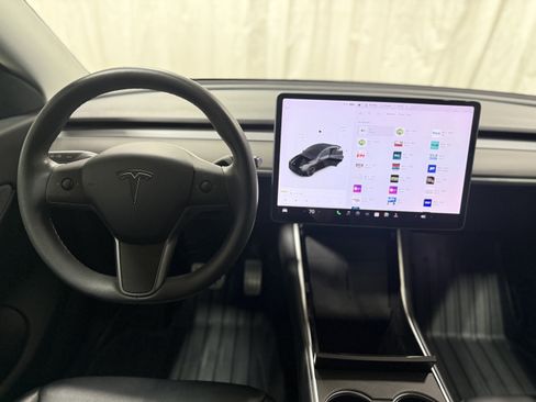 Used 2020 Tesla Model Y Performance image 18