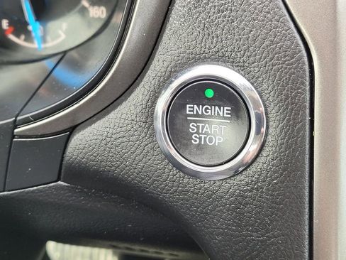 Used 2018 Ford Fusion SE image 26