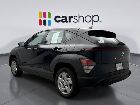 Used 2024 Hyundai Kona SE image 3