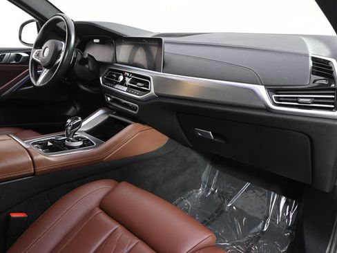 Used 2022 BMW X6 xDrive40i w/ M Sport Package AWD/4WD image 15