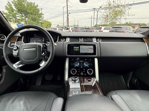 Used 2020 Land Rover Range Rover image 27