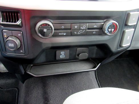 Used 2023 Ford F150 XLT image 27