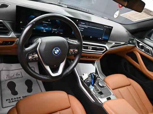Used 2022 BMW i4 eDrive40 w/ Premium Package RWD image 23