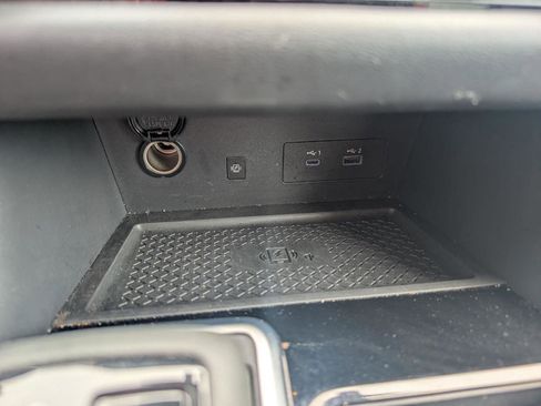 Used 2025 Nissan Pathfinder SL AWD/4WD image 14