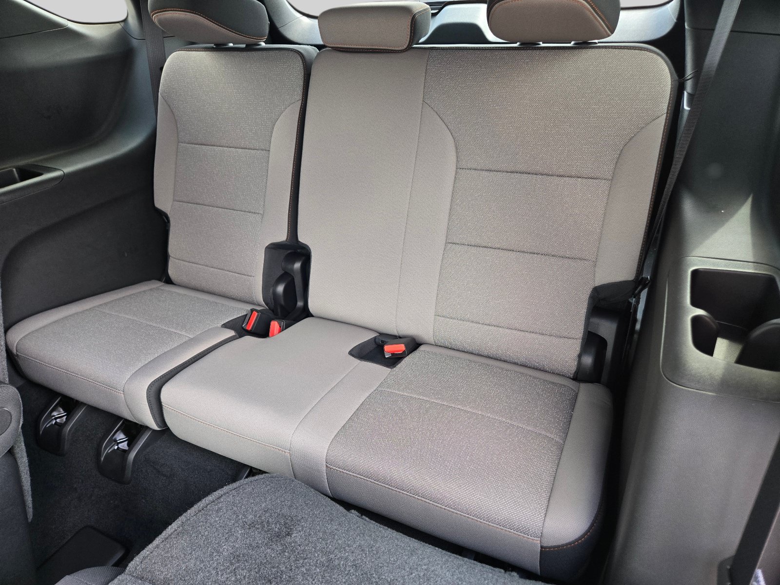 Used 2026 Chevrolet Traverse LT FWD image 18