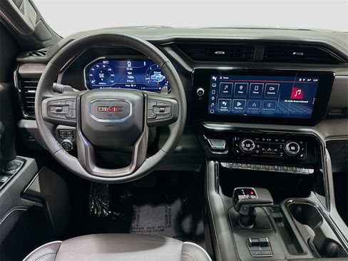 Used 2024 GMC Sierra 1500 AT4X image 24
