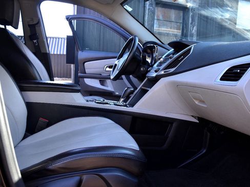 Used 2017 GMC Terrain SLT image 13