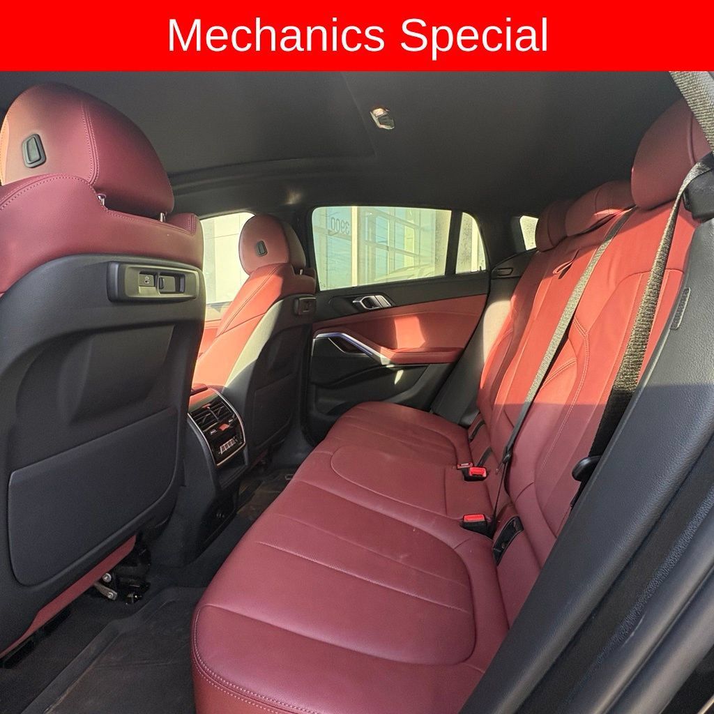 Used 2022 BMW X6 xDrive40i w/ M Sport Package AWD/4WD image 8