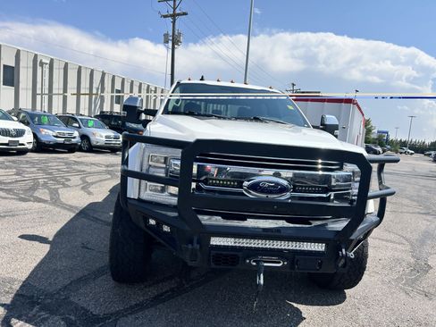 Used 2019 Ford F450 Lariat w/ Lariat Ultimate Package AWD/4WD image 9