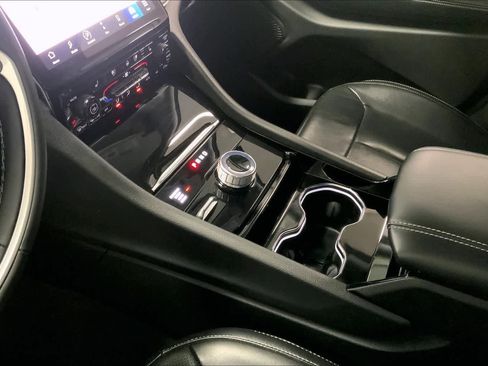 Used 2023 Jeep Grand Cherokee Limited w/ Luxury Tech Group II image 15