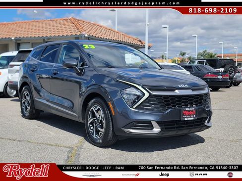 Used 2023 Kia Sportage LX FWD image 1