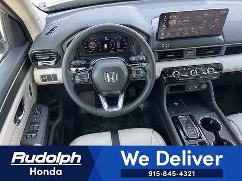 New 2026 Honda Pilot Touring image 13