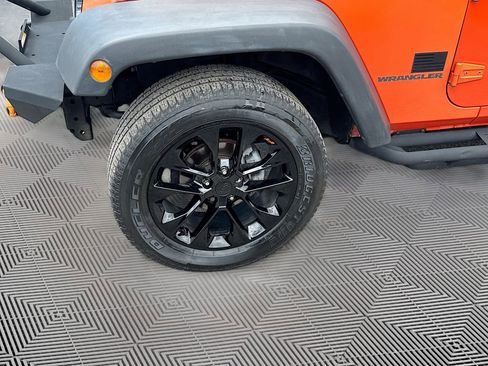 Used 2015 Jeep Wrangler Sport AWD/4WD image 31