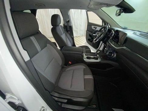 Used 2024 Chevrolet Blazer LT w/ Convenience Package FWD image 37