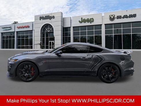 Used 2021 Ford Mustang Shelby GT500 w/ Technology Package RWD image 6
