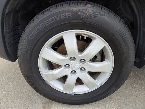 Used 2011 Kia Sorento LX image 9