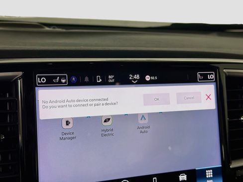 Used 2023 Chrysler Pacifica Touring-L FWD image 22