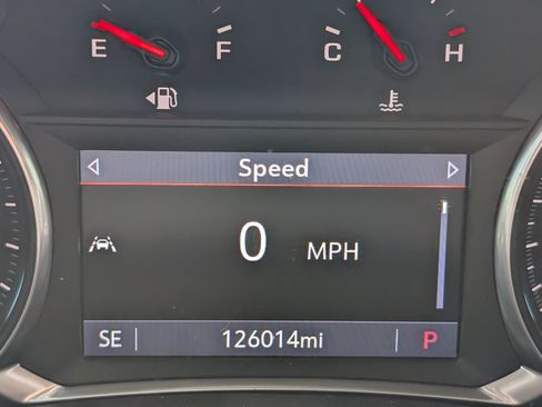 Used 2020 Chevrolet Equinox Premier w/ Premier Redline Edition AWD/4WD image 10