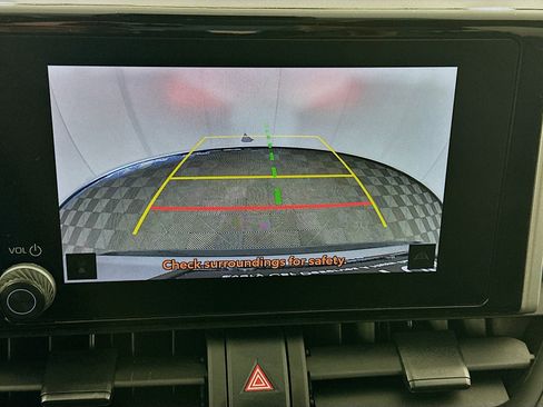 Used 2025 Toyota RAV4 XLE image 22