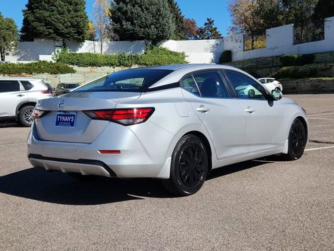 Certified 2021 Nissan Sentra S image 3