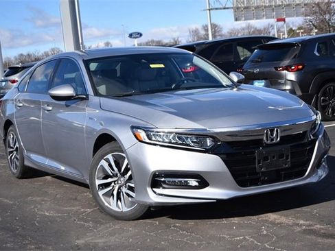 Used 2020 Honda Accord EX image 2