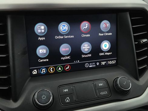 Used 2023 GMC Acadia SLE w/ Driver Convenience Package FWD image 11
