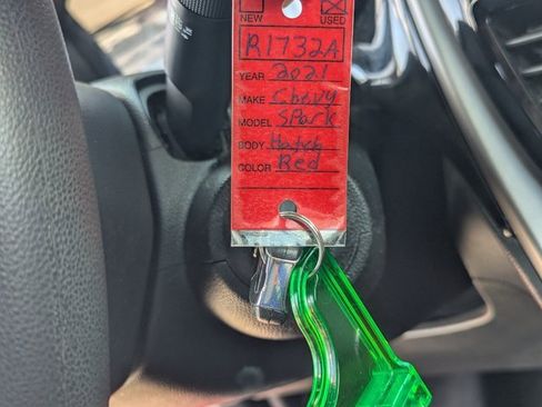 Used 2021 Chevrolet Spark LT image 33