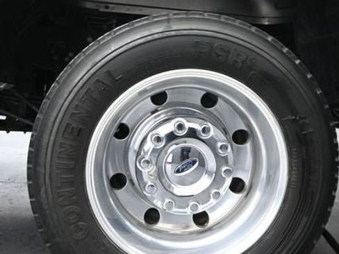 Used 2019 Ford F450 XL w/ STX Appearance Package image 5