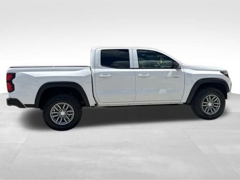 Used 2025 Chevrolet Colorado LT w/ LT Convenience Package AWD/4WD image 8