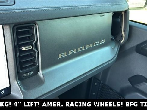 New 2025 Ford Bronco Badlands image 23