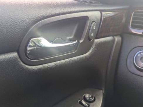 Used 2015 Chevrolet Impala LS image 30