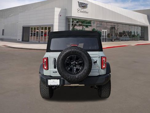 Used 2023 Ford Bronco Wildtrak image 5