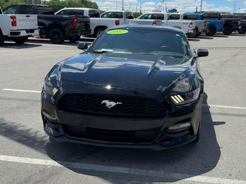 Used 2017 Ford Mustang Coupe RWD image 2