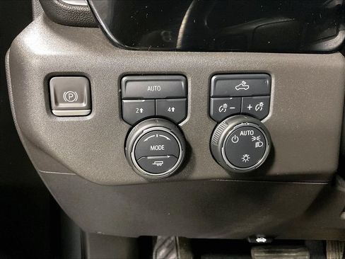 Used 2023 Chevrolet Silverado 1500 LT AWD/4WD image 25