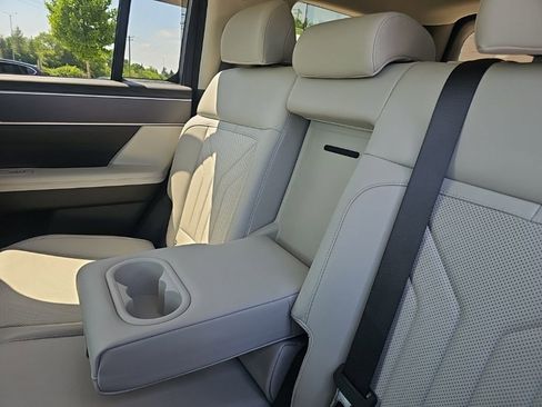Certified 2026 Hyundai Santa Fe SEL AWD/4WD image 32