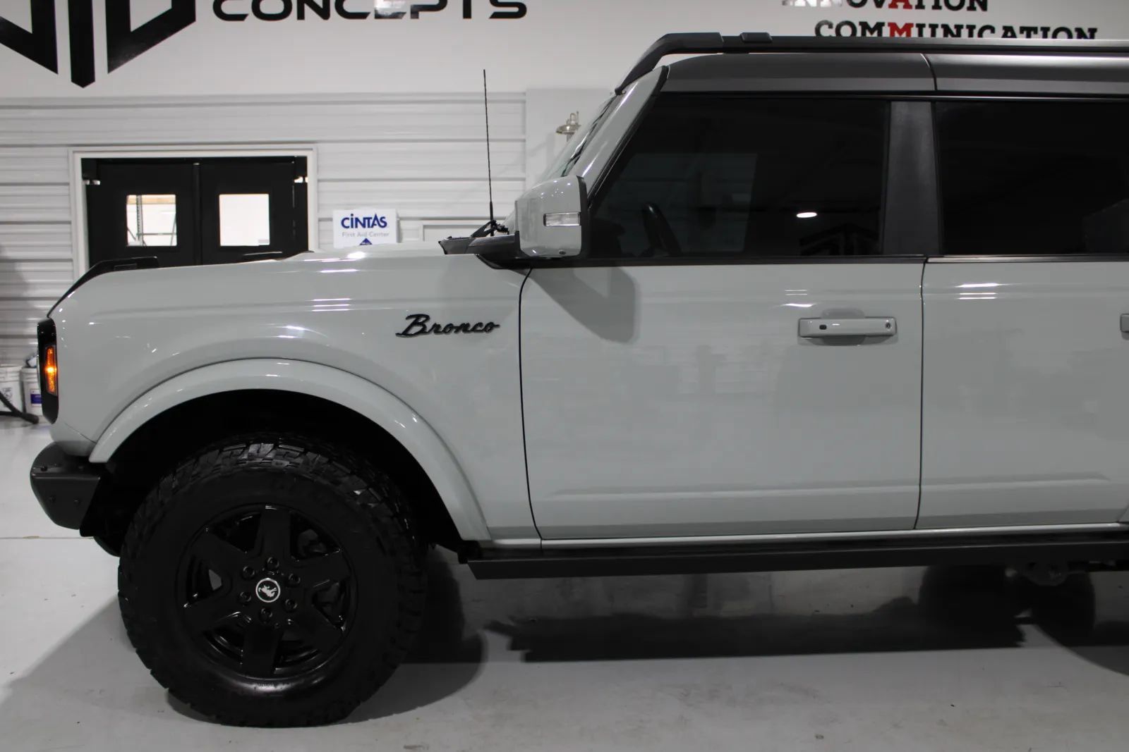 Used 2022 Ford Bronco Outer Banks AWD/4WD image 46