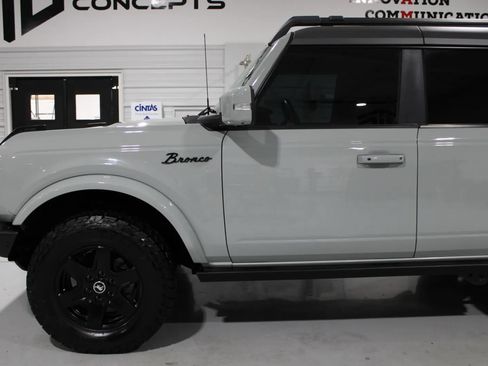 Used 2022 Ford Bronco Outer Banks AWD/4WD image 46