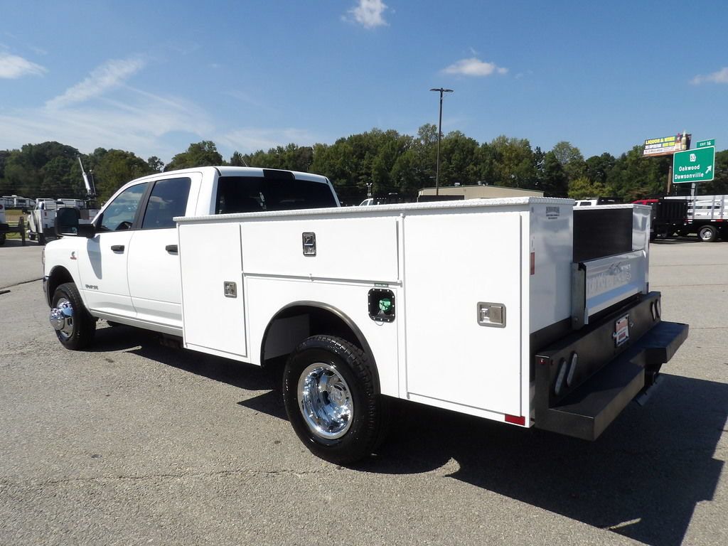 Used 2024 RAM 3500 SLT w/ Quick Order Package 2YG SLT AWD/4WD image 4