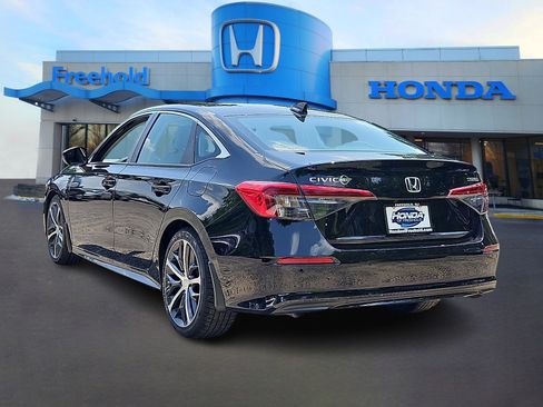 Certified 2024 Honda Civic Touring image 5
