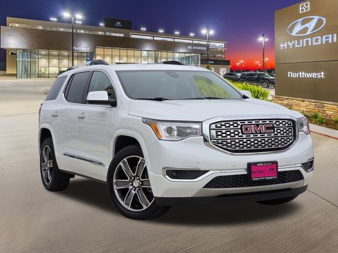 Used 2018 GMC Acadia Denali FWD image 3