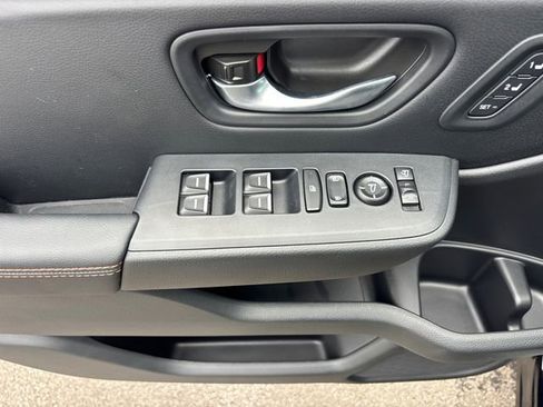 Used 2025 Honda Pilot TrailSport image 13