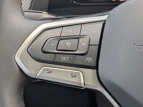 New 2026 Volkswagen Atlas Cross Sport SEL R-Line image 18