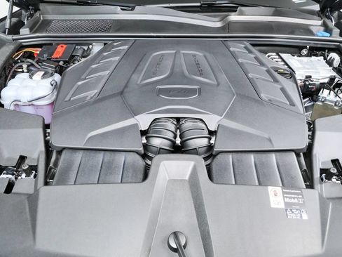 New 2026 Porsche Cayenne GTS AWD/4WD image 35