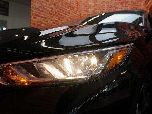 Certified 2022 Nissan Sentra SV FWD image 58